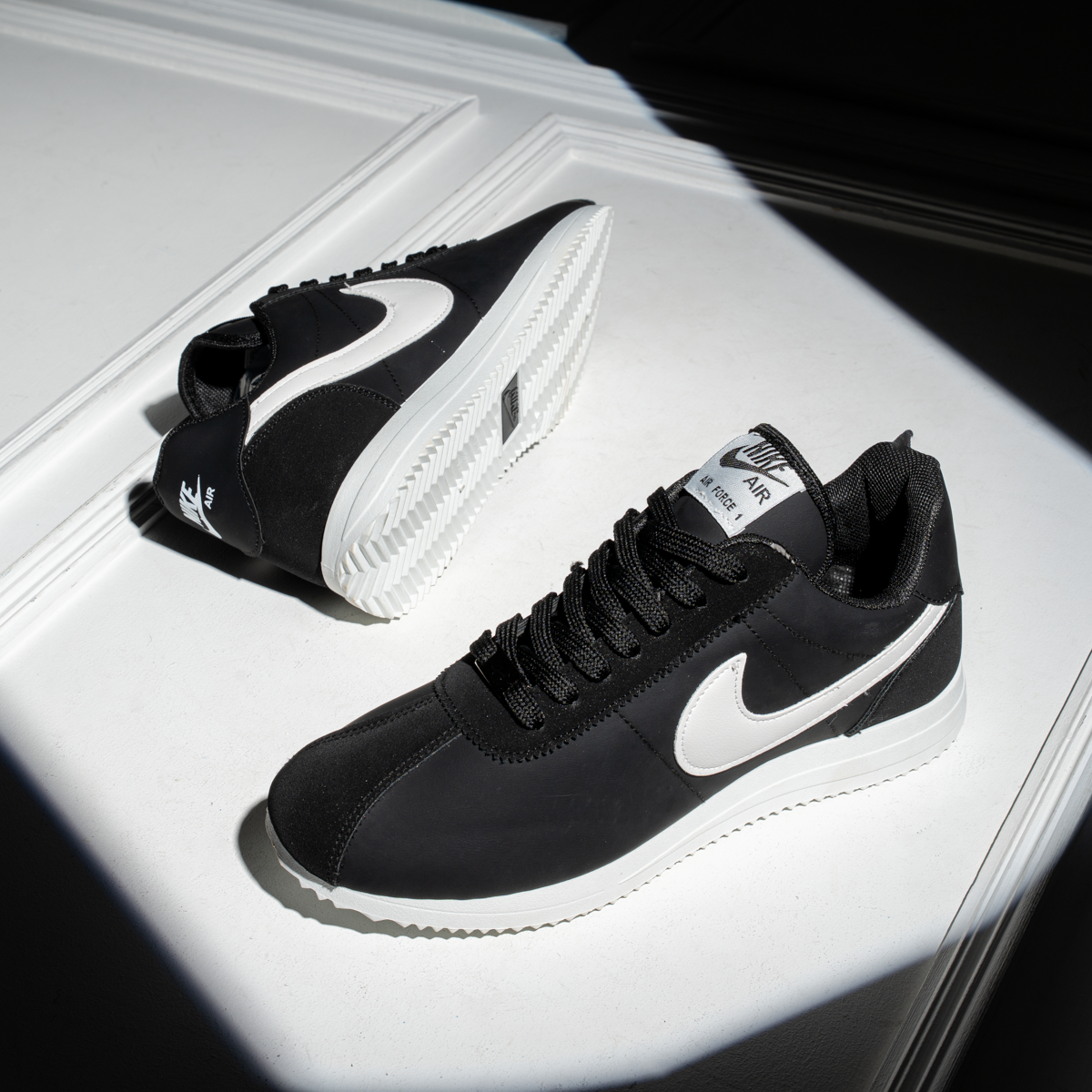 Nike Cortez Leather Sneaker